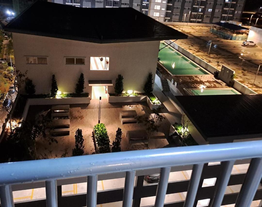 Impiana Homestay Near Putrajaya, Cyberjaya, Musliem Only,Wifi,Netflix Kampung Dengkil Bagian luar foto