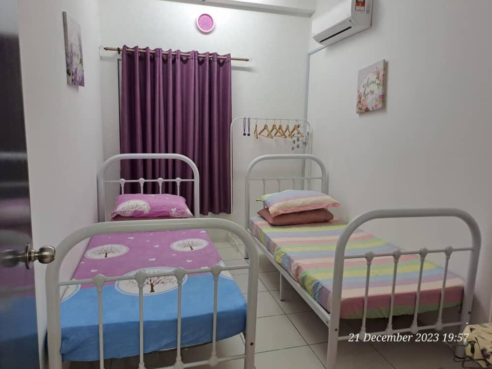 Impiana Homestay Near Putrajaya, Cyberjaya, Musliem Only,Wifi,Netflix Kampung Dengkil Bagian luar foto